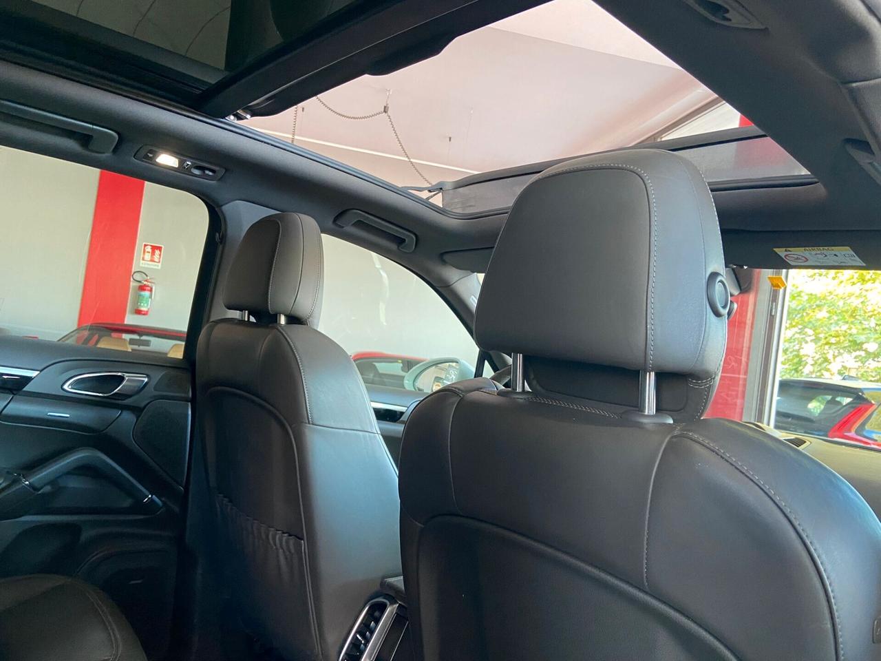 Porsche Cayenne 250CV 3.0 Diesel