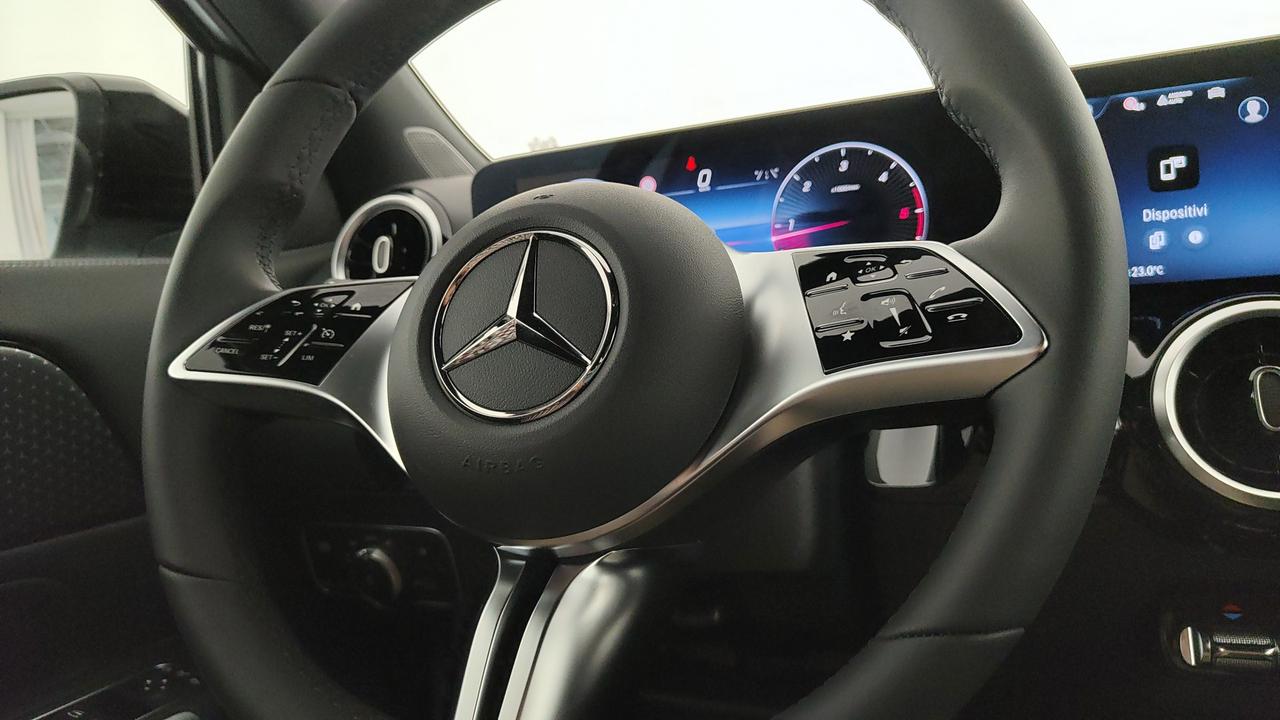 Mercedes-Benz GLA 200 d automatic