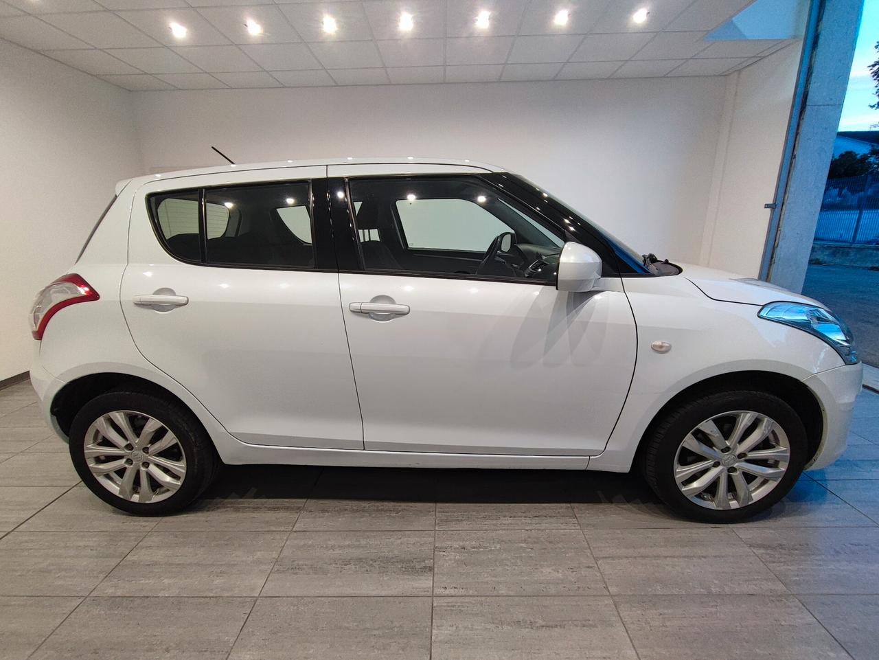 Suzuki Swift 1.2 VVT 4WD 5 porte B-Cool Bi-Color