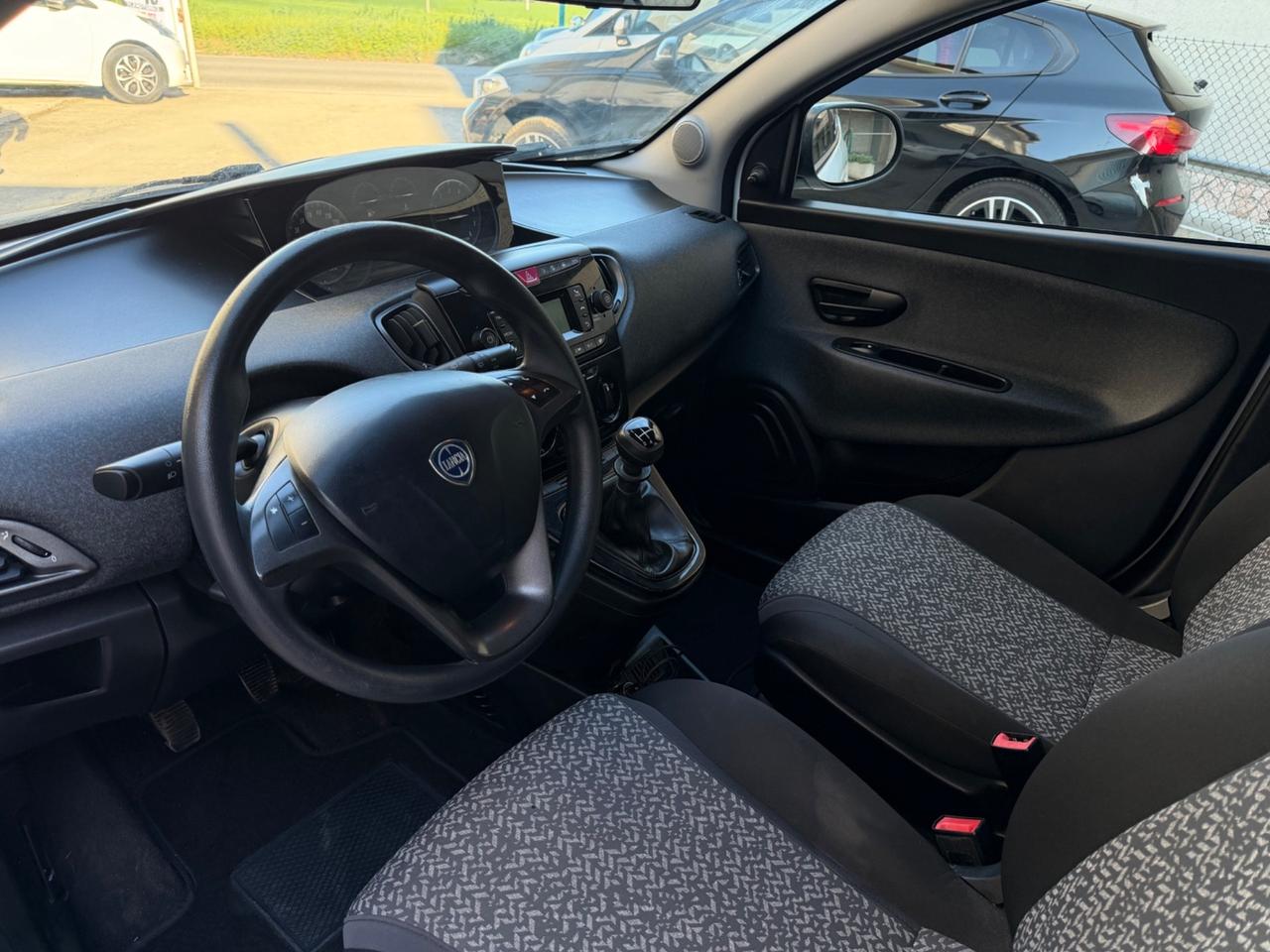 Lancia Ypsilon 1.2 69 CV 5 porte S&S Elefantino Blu