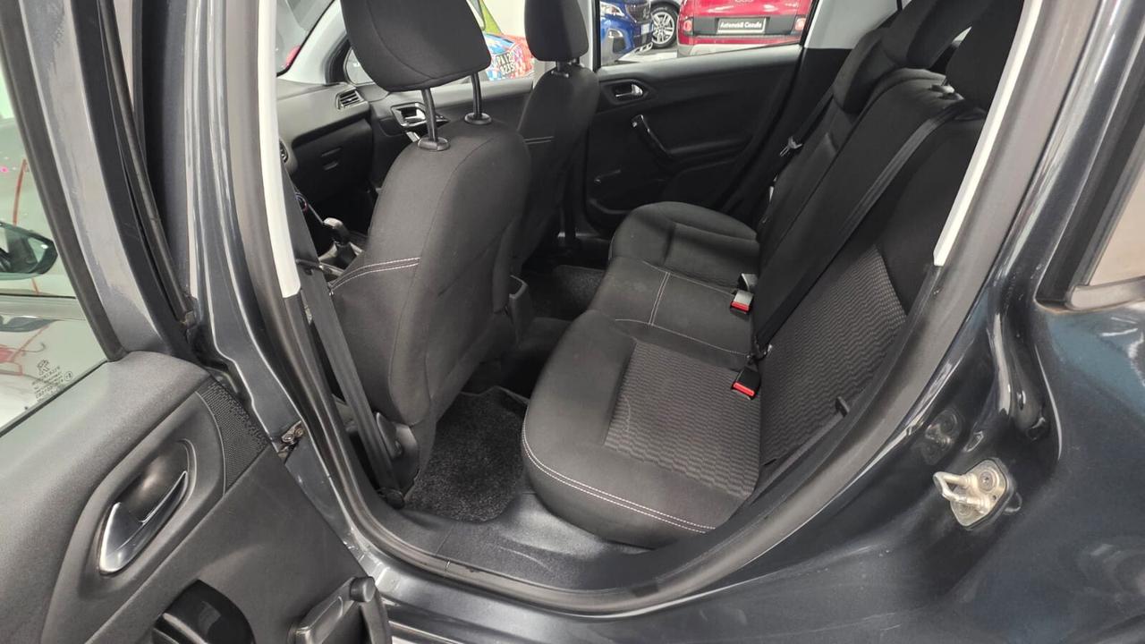 Peugeot 208 BlueHDi 75 5 porte Allure