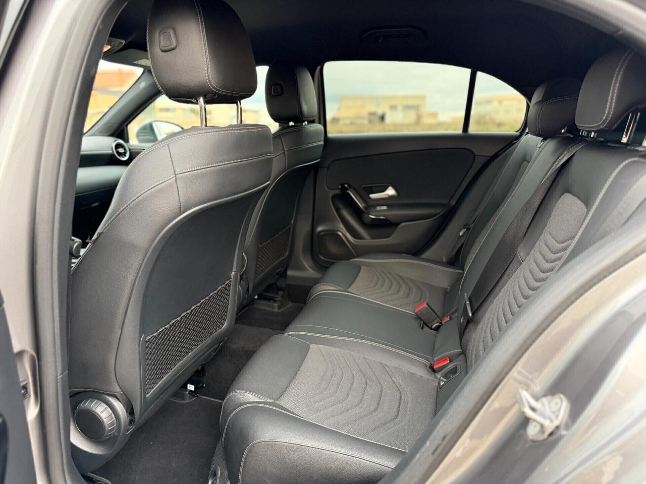 Mercedes-benz A 180 d Automatic 116cv auto 32.000km