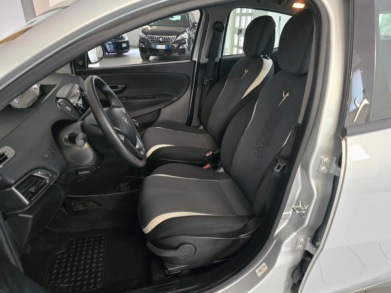 Lancia Ypsilon 1.3 MJT S&S Elefantino