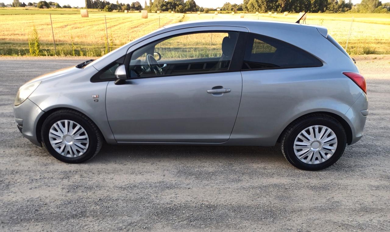 Opel Corsa 1.2 Benzina 3 porte Sport