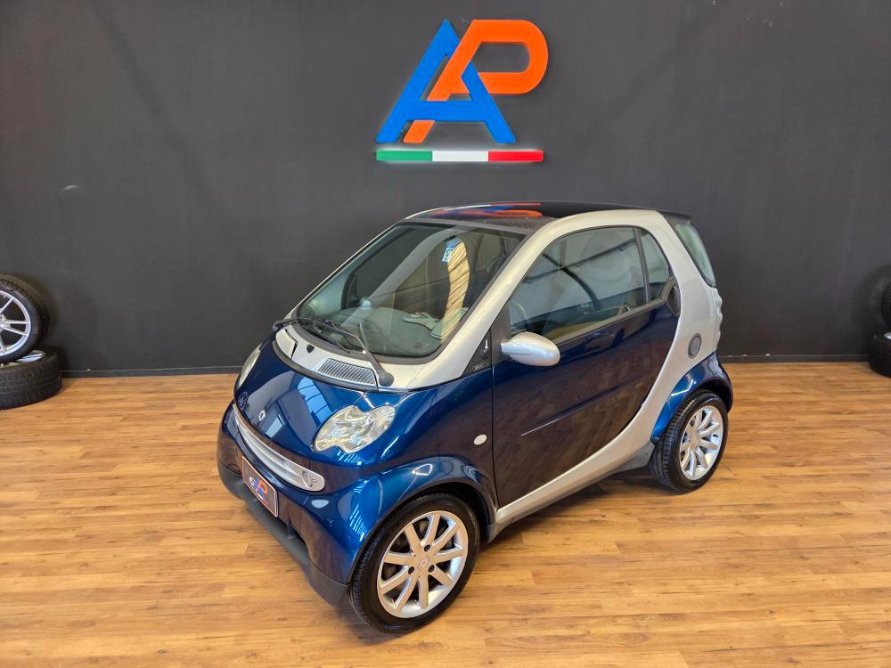 Smart fortwo Fortwo 0.7 Smart Passion 61cv