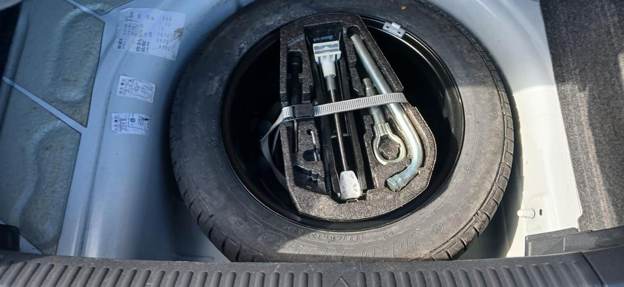 Volkswagen Polo 1.2 TDI Comfortline - 2014