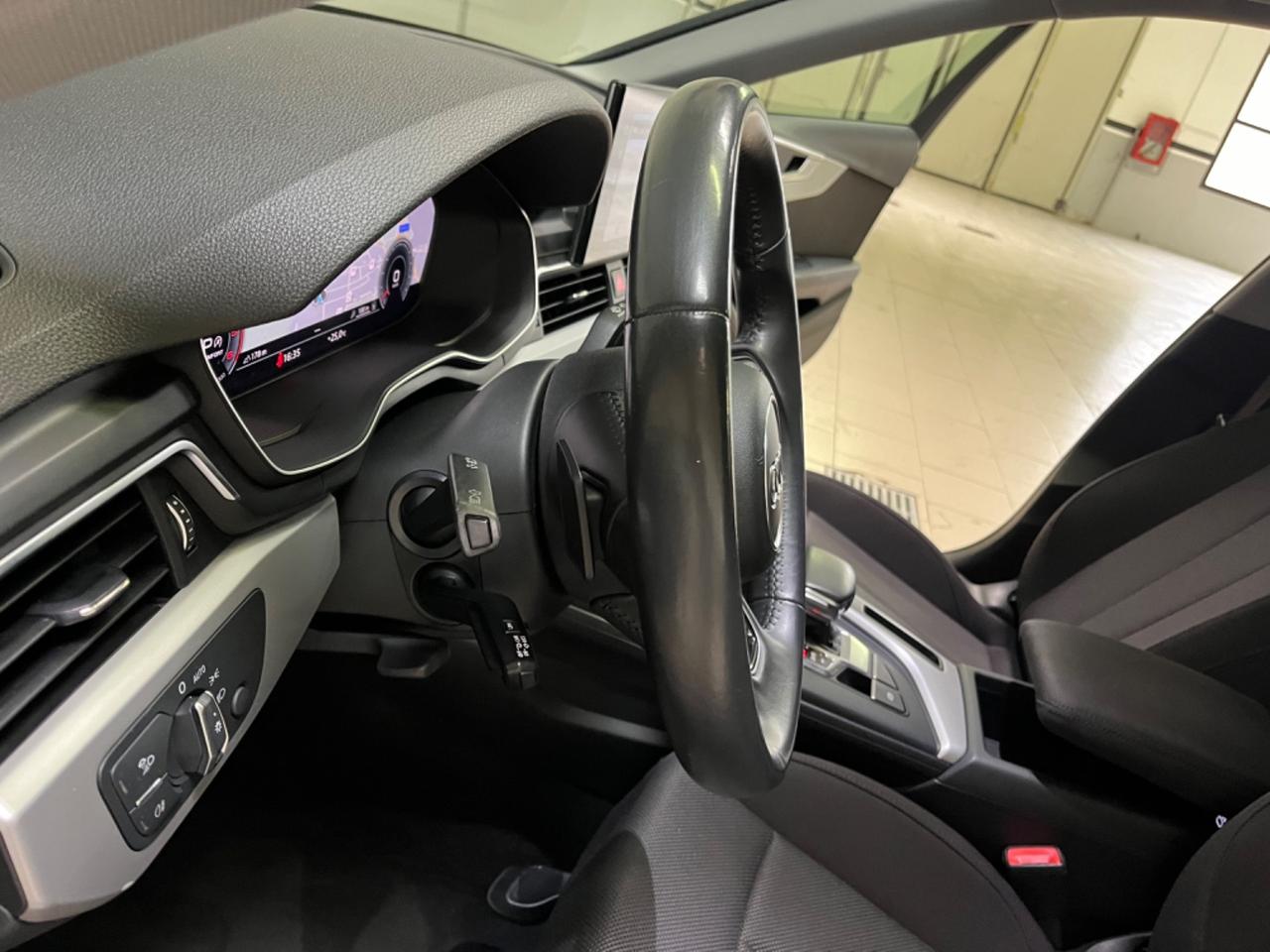 Audi A4 Avant 35 TDI/163 CV S tronic *fari Matrix