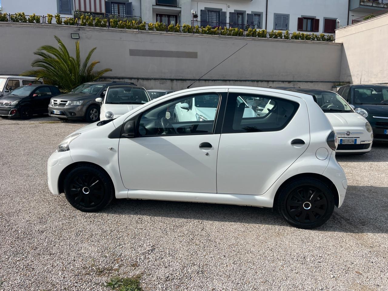 Toyota Aygo 1.0 12V VVT-i 5 porte Cool Soda Connect