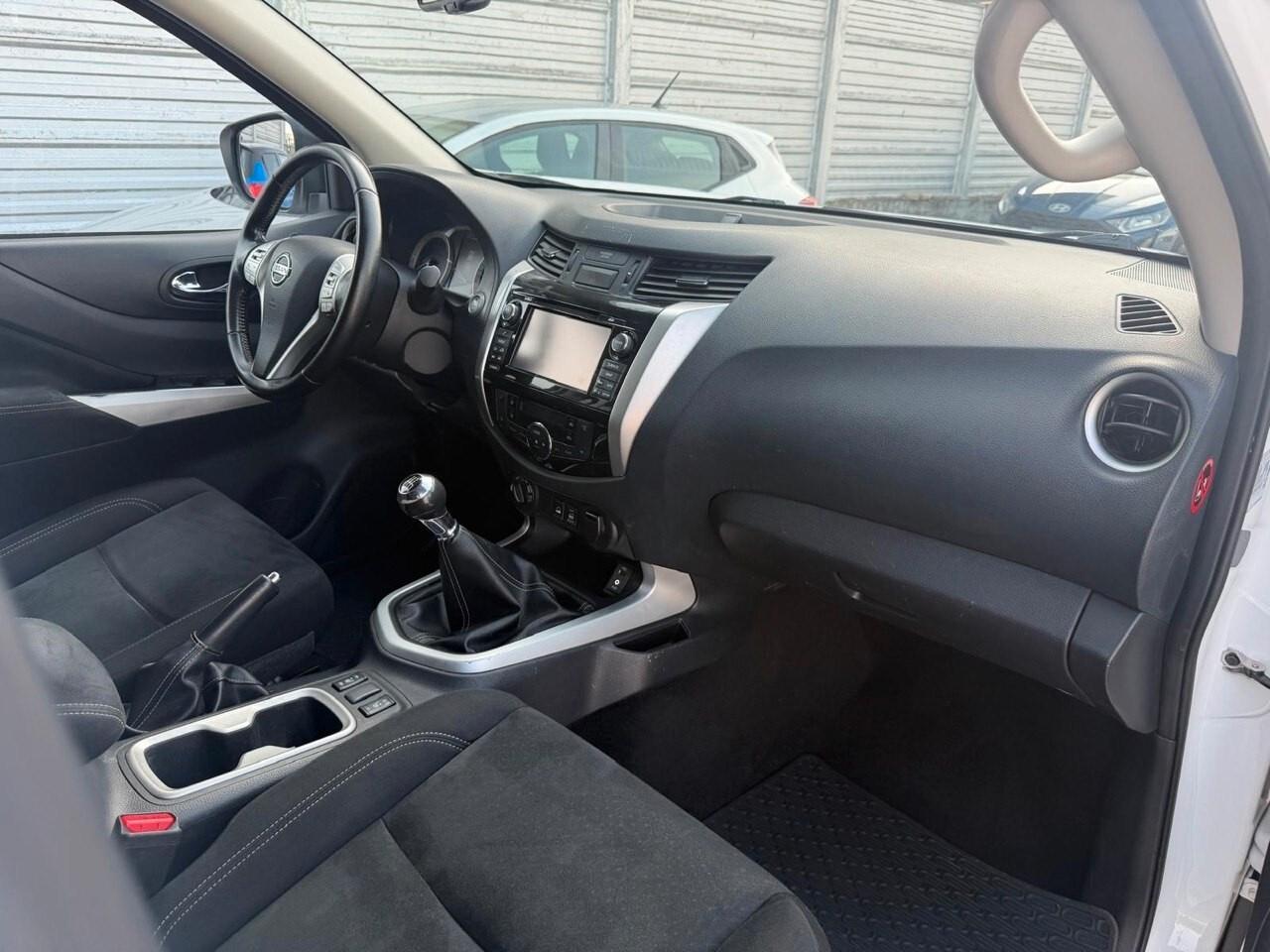 Nissan Navara 2.3 dCi 4WD Double Cab N-Connecta