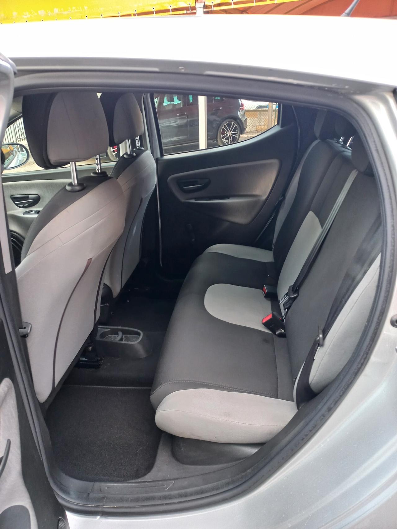 Lancia Ypsilon 1.2 69 CV 5 porte GPL Ecochic Elefantino