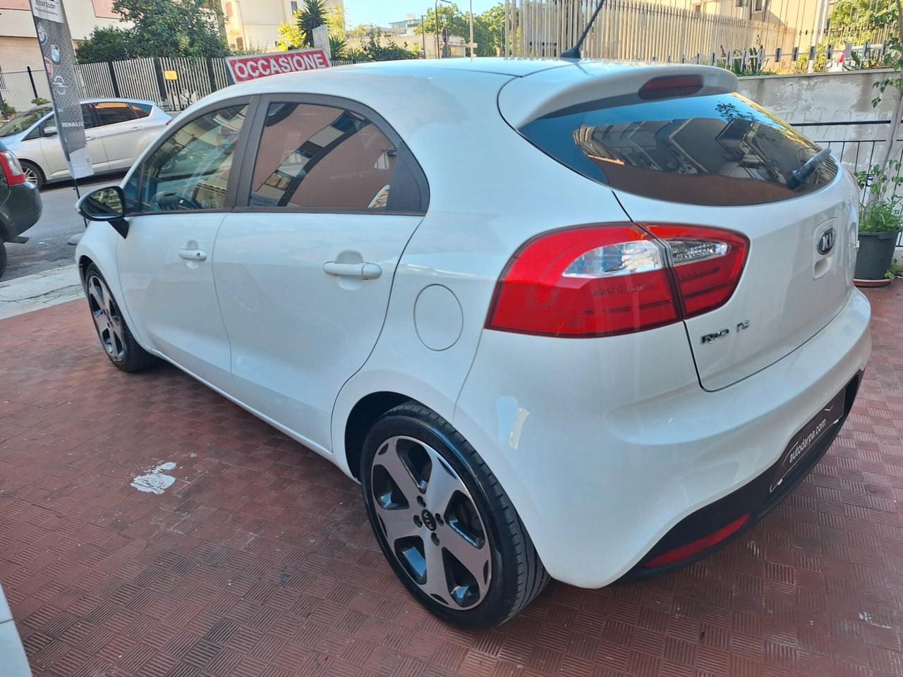 Kia Rio 1.4 CRDi 5p. Cool