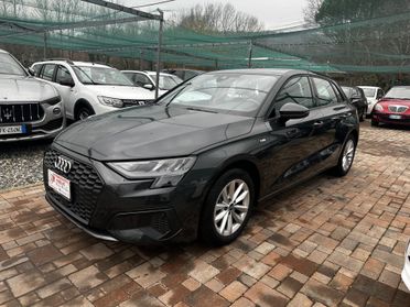 Audi A3 S tronic S line edition ibrida