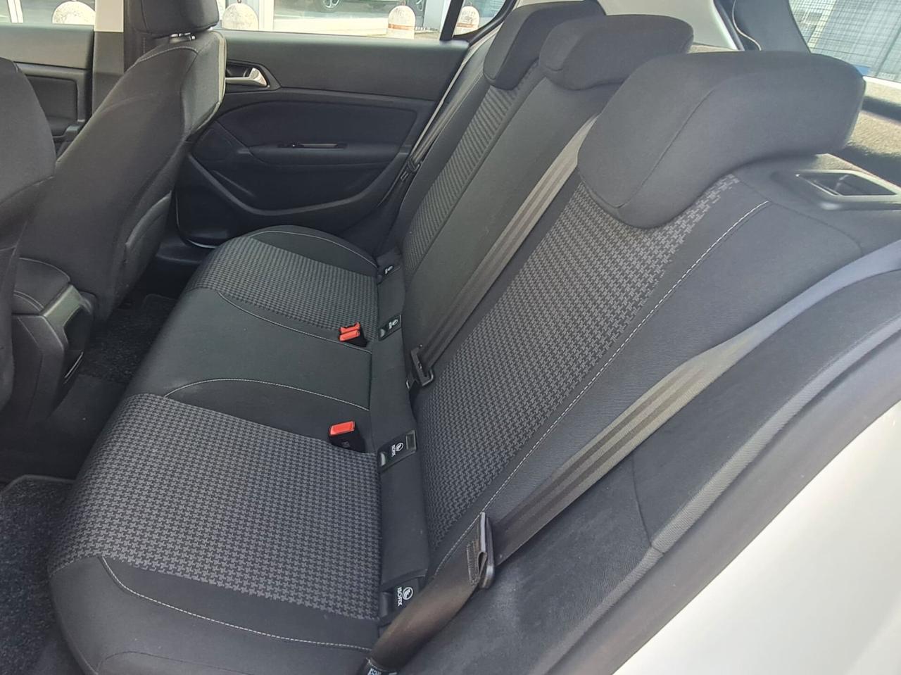 Peugeot 308 BlueHDi 100 S&S Active