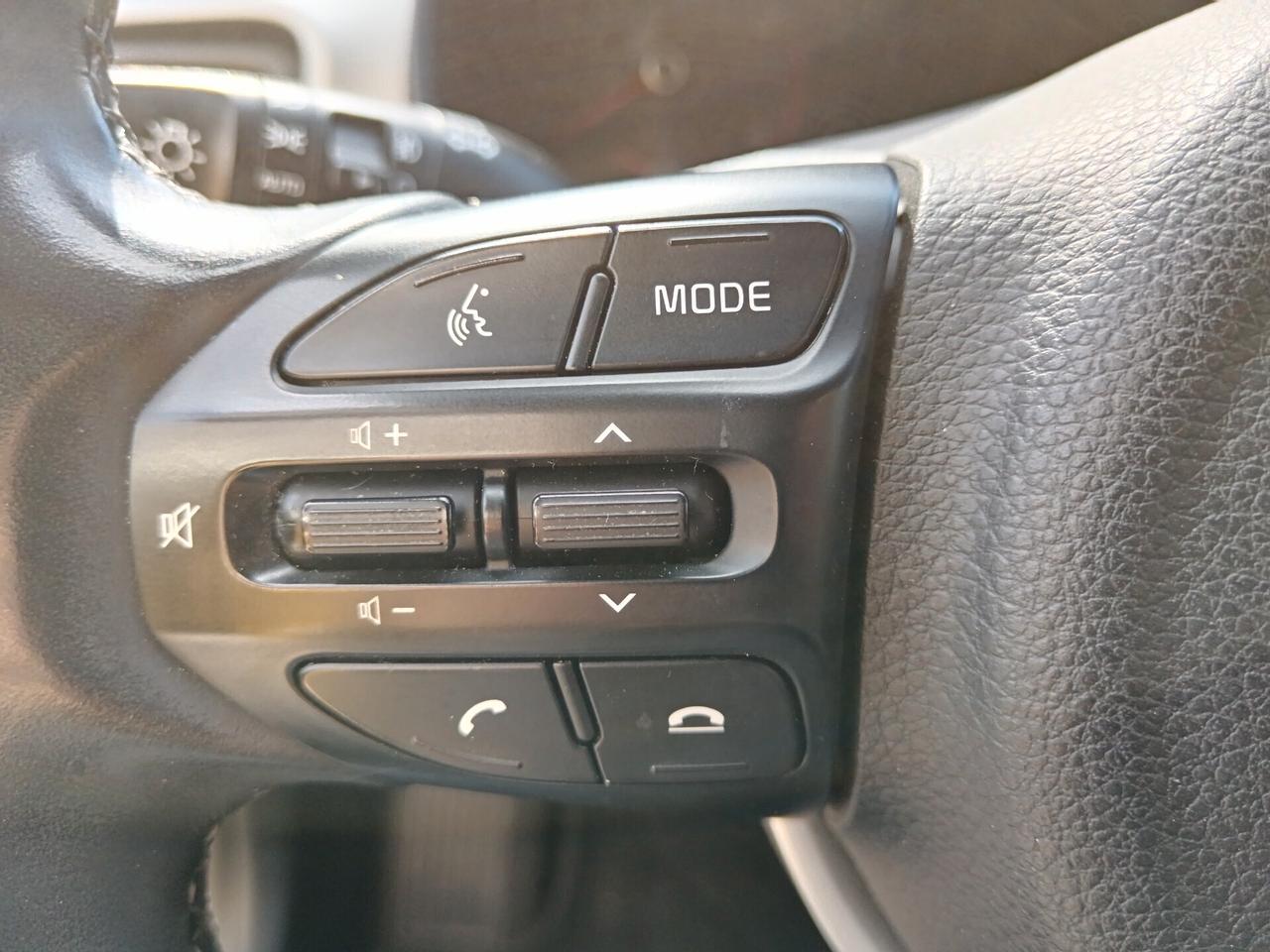 Kia Stonic 1.2 DPI 84CV GARANZIA FINO AL 2029