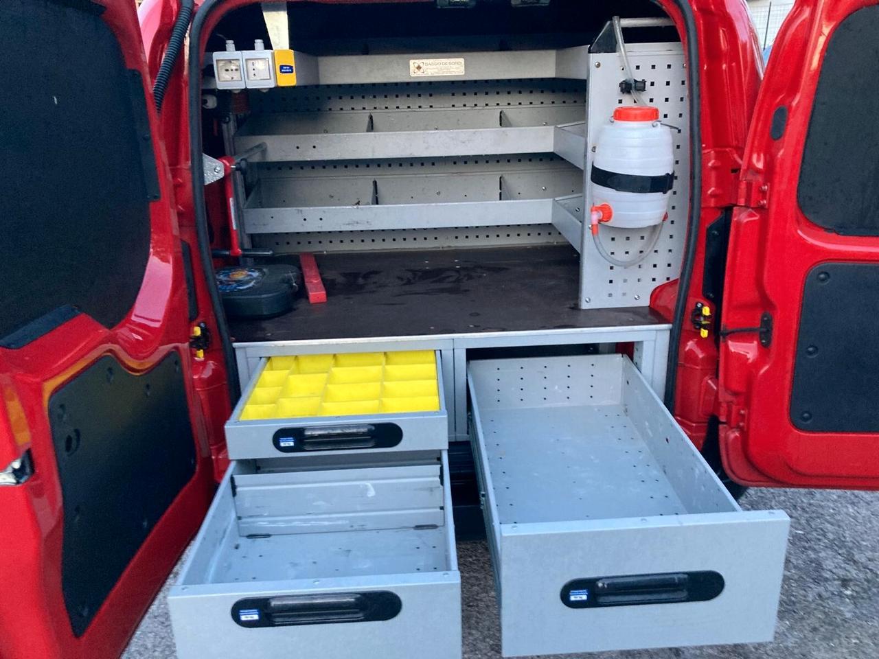 Fiat Fiorino 1.3 MJT 95CV Cargo Adventure Attrezzato