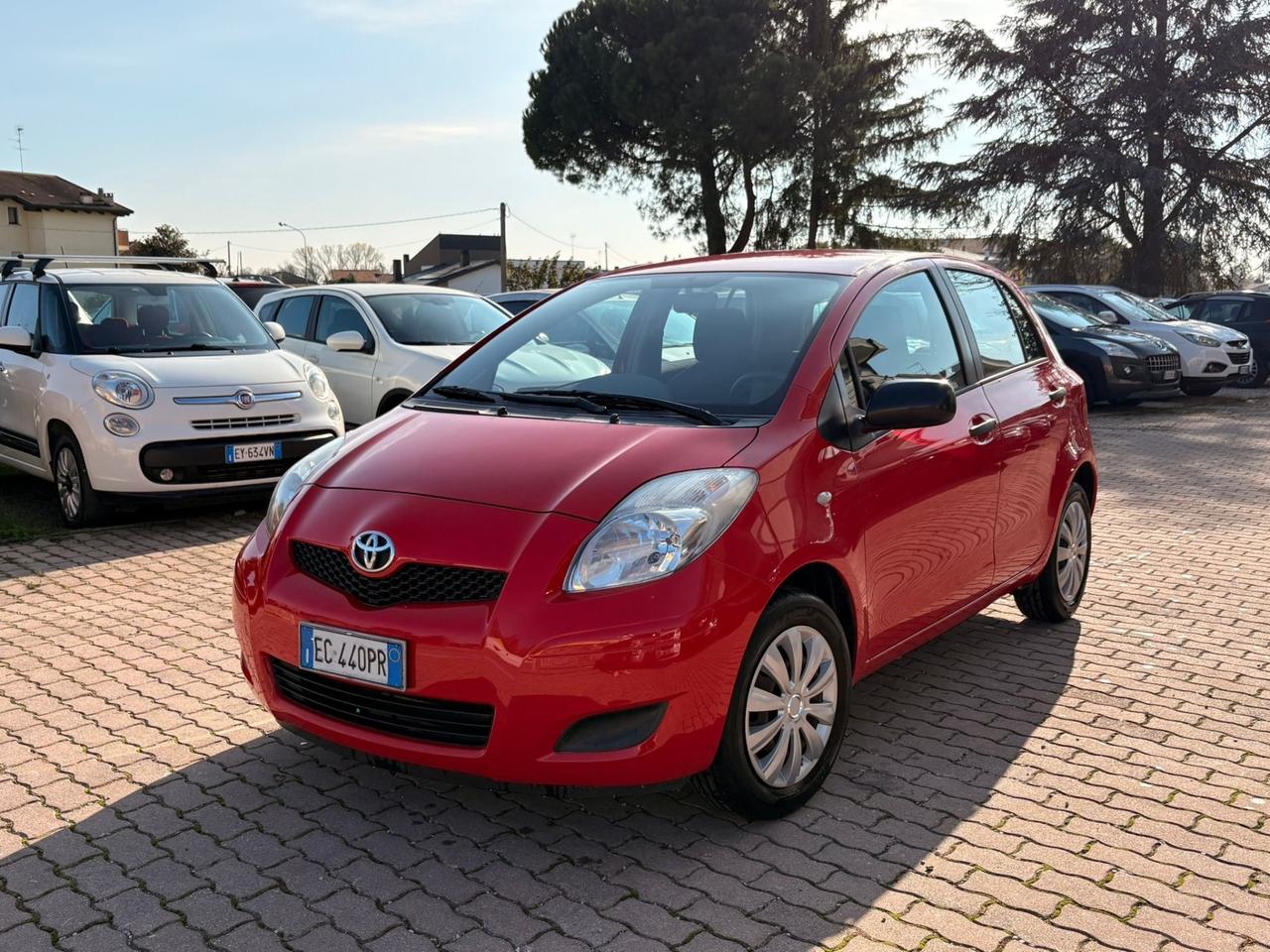 Toyota Yaris 1.0 5P Luxury pack