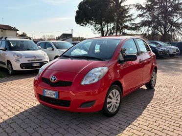Toyota Yaris 1.0 5P Luxury pack