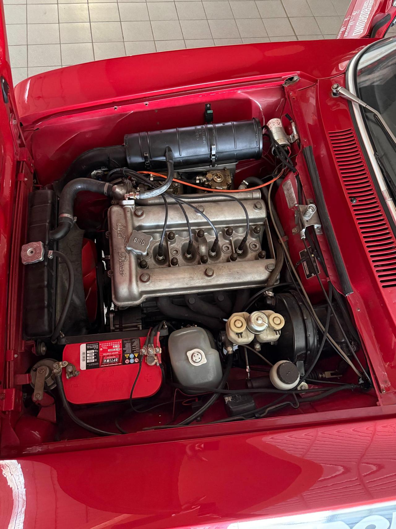 Alfa Romeo GIULIA GT VELOCE 2000 (Tipo 10521)