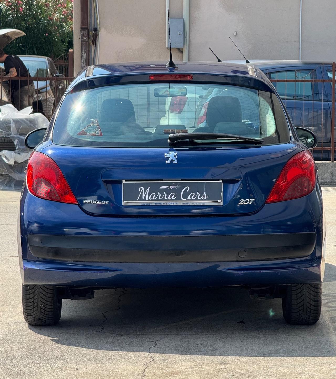 Peugeot 207 1.4 8V 75CV 5p. ONE Line