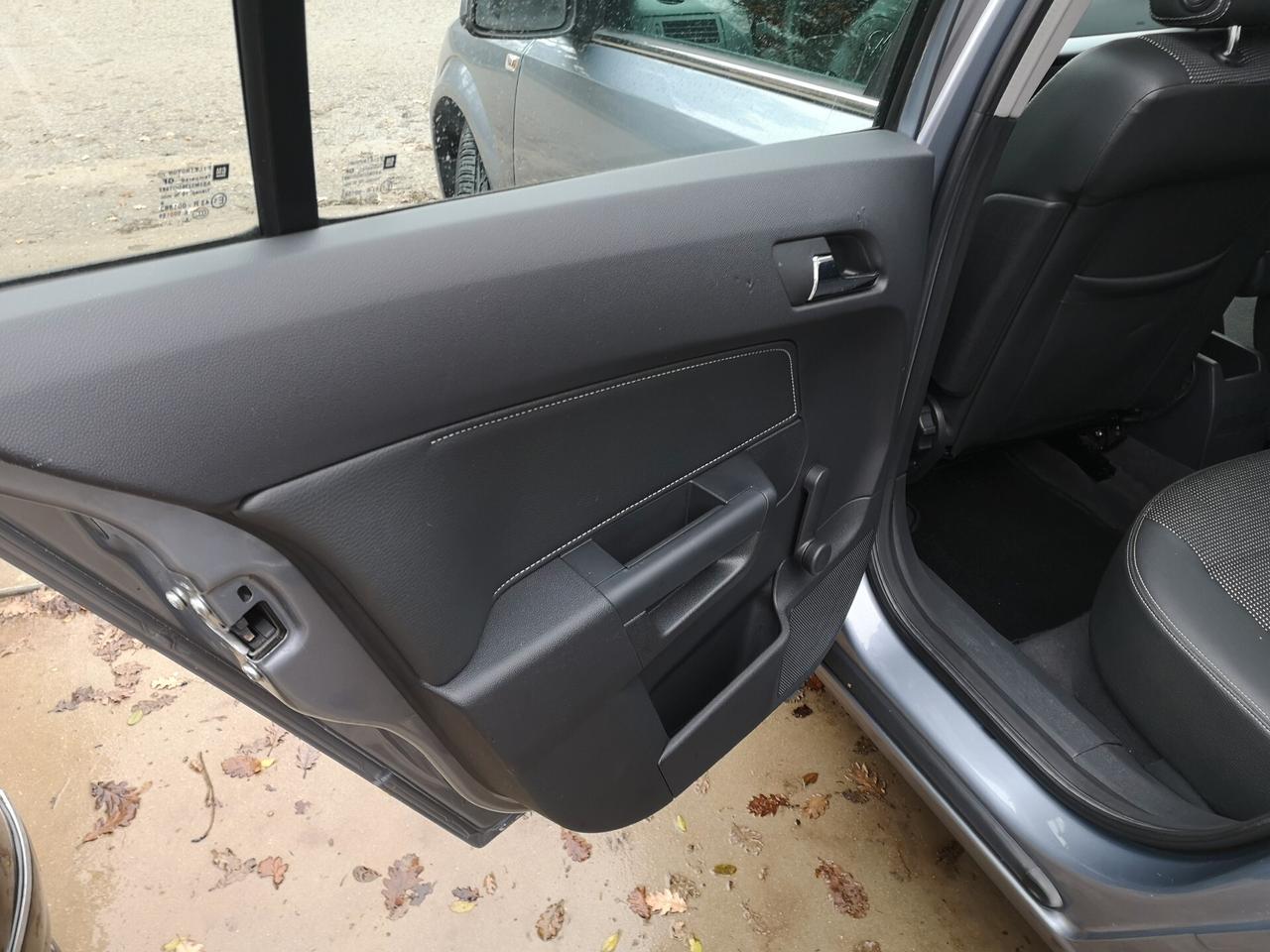 Opel Astra 1.7 CDTI 110CV 5 porte Enjoy