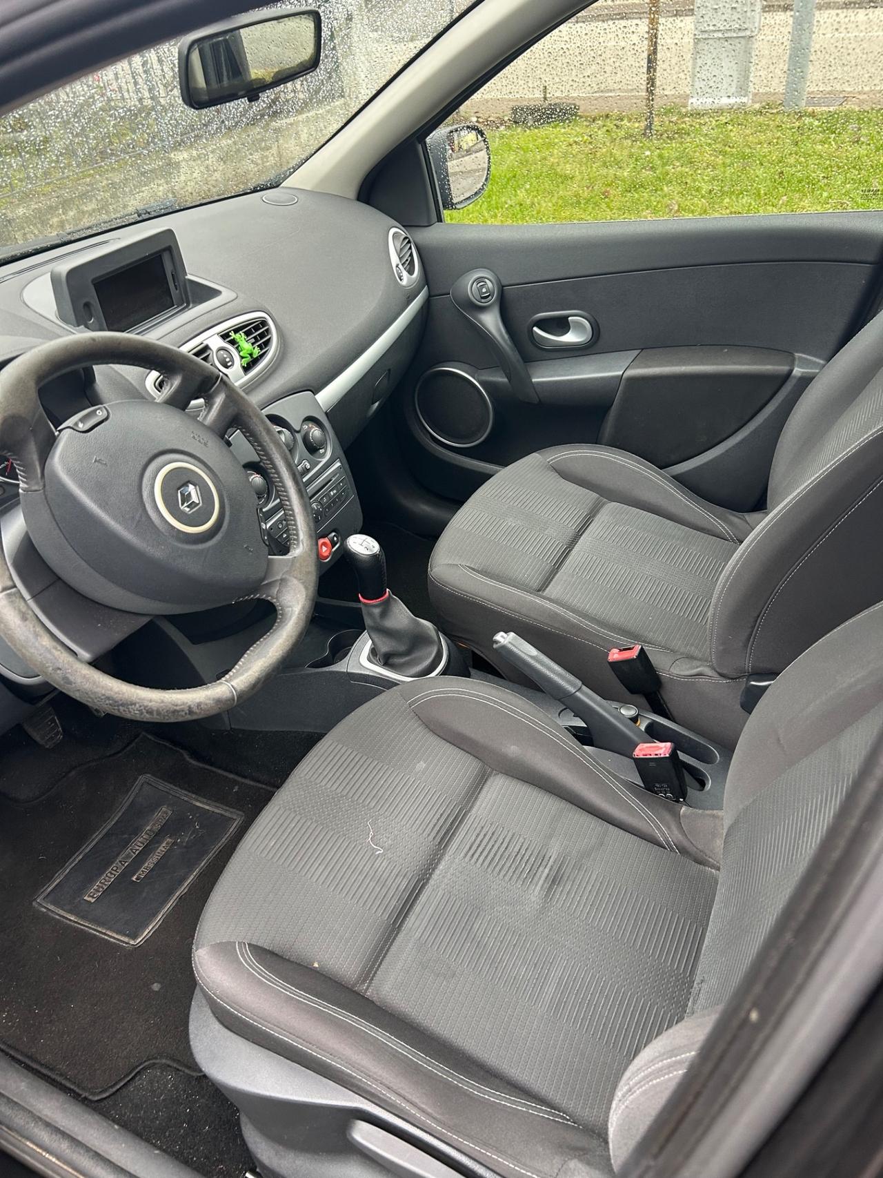 Renault Clio 1.2 16V 5 porte Luxe