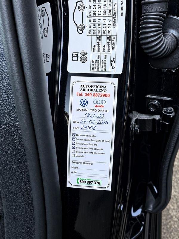 Volkswagen Golf GTI VIII 2.0 TSI GTI DSG 245 CV