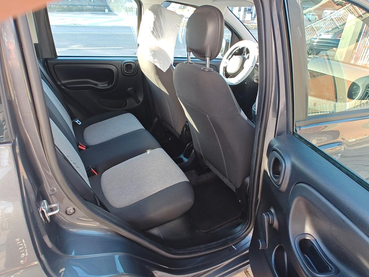 FIAT PANDA 1.2 69 CV LOUNGE