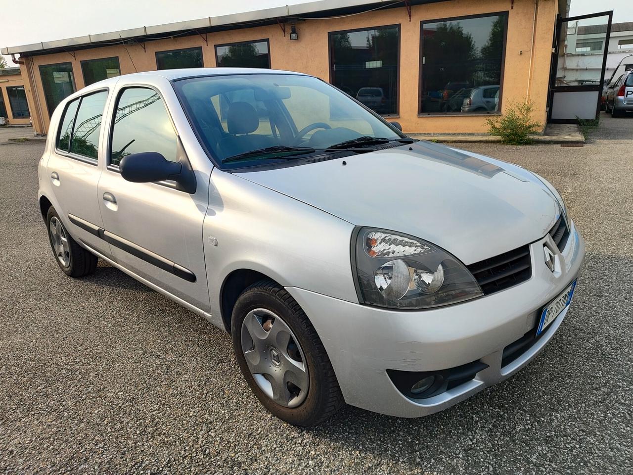 Renault Clio Storia 1.2 5 porte GPL Confort