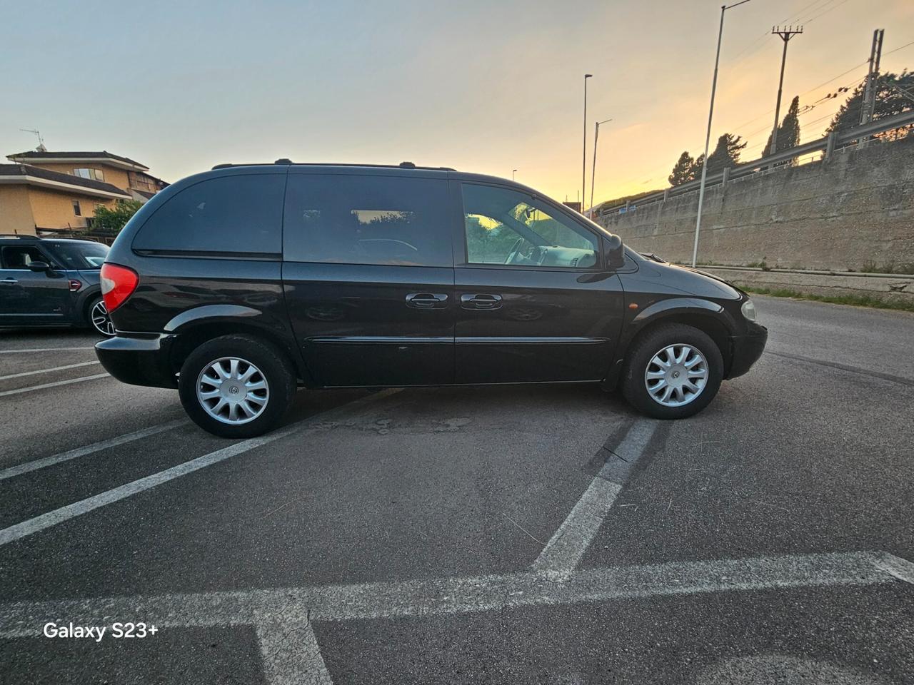 Chrysler Voyager 2.5 CRD cat LX Leather