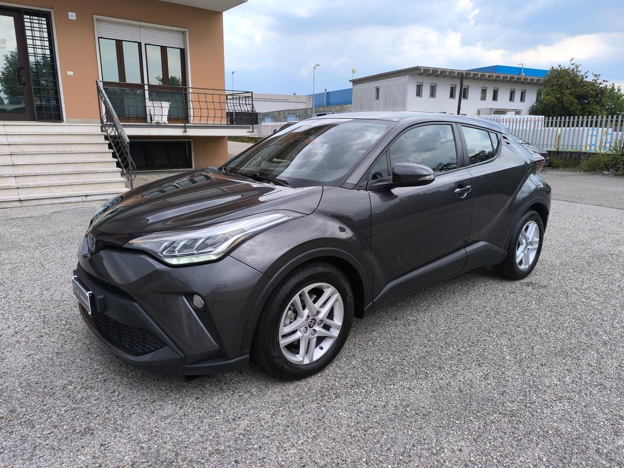 Toyota C-HR 1.8 Hybrid E-CVT Business