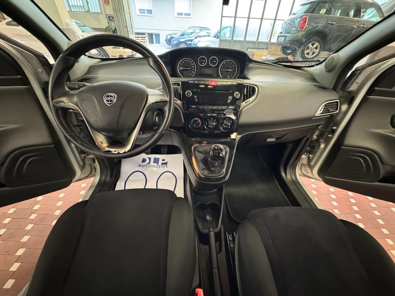 Lancia Ypsilon 1.2 69 CV 5 porte Platinum - UNICO PROPRIETARIO