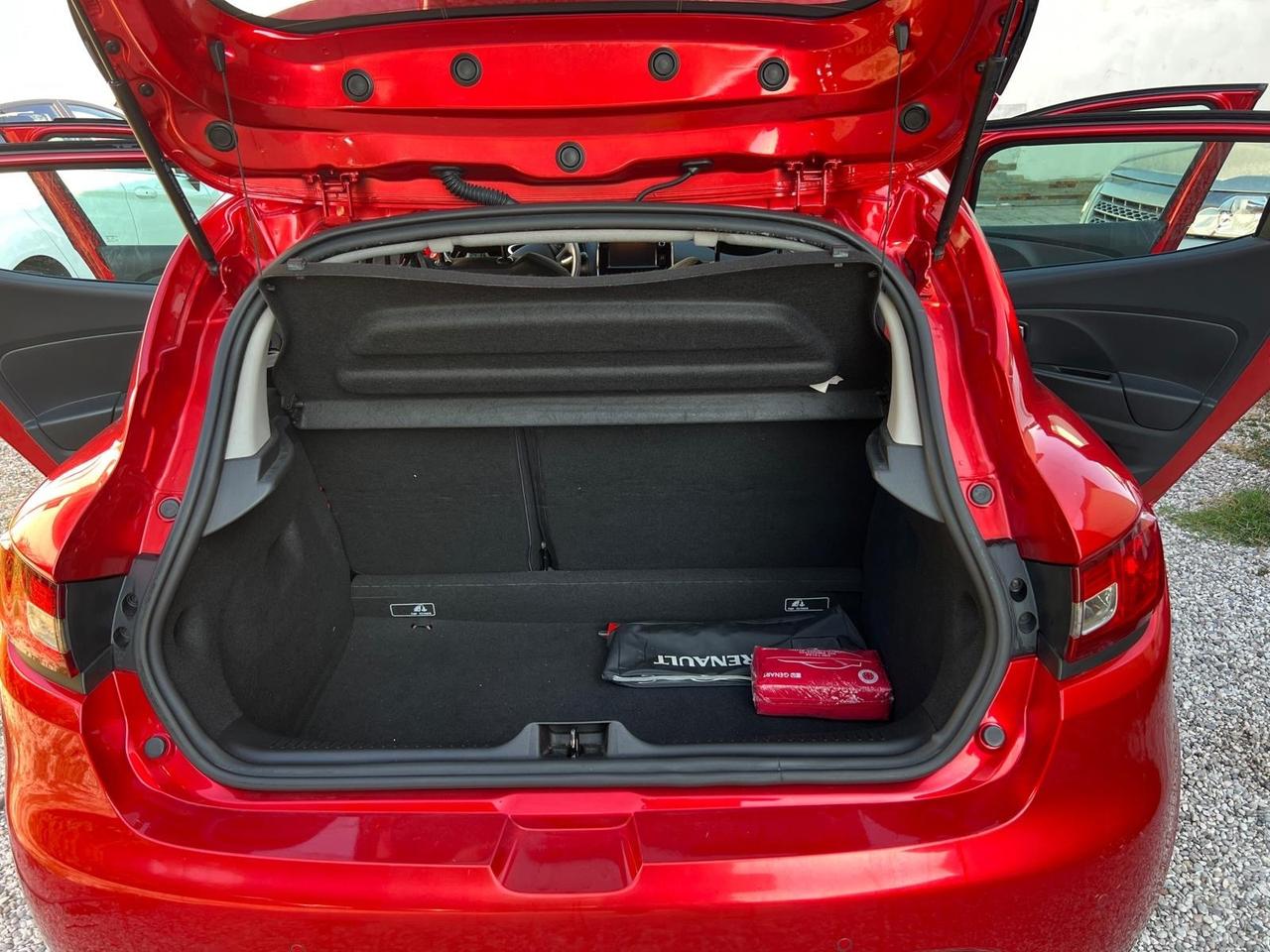 Renault Clio 0.9 TCe 12V 90CV 5 porte Costume National