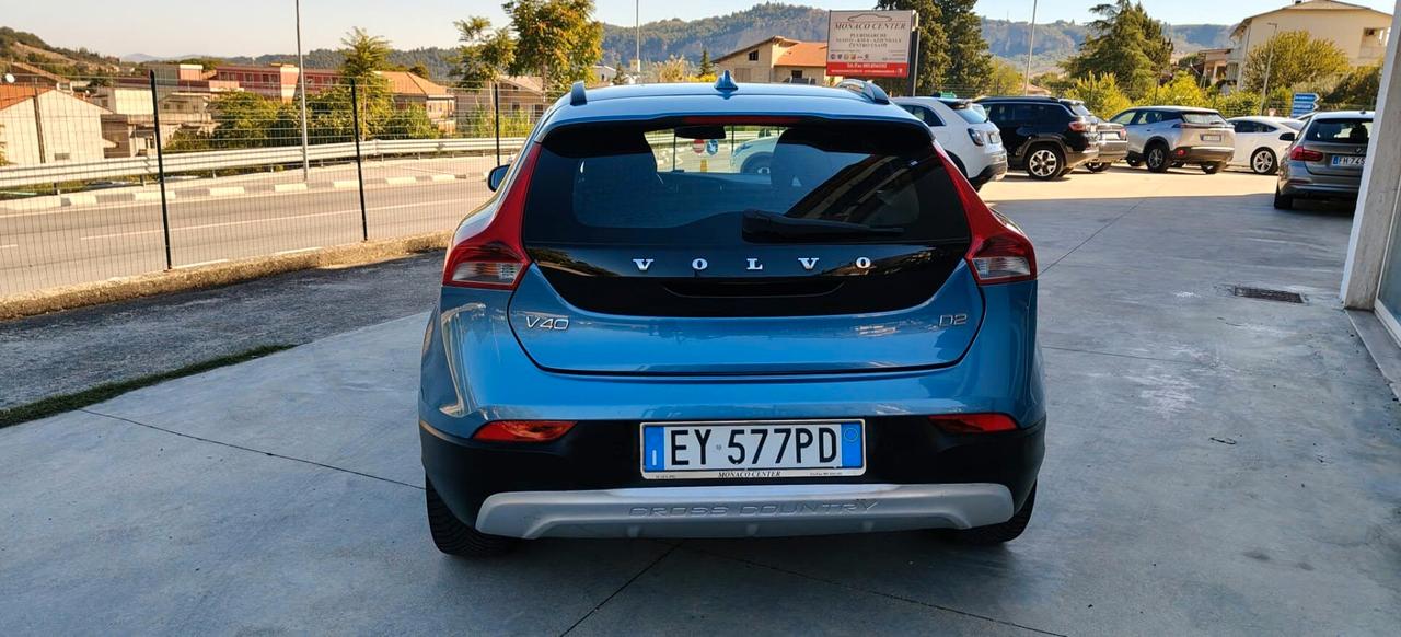 Volvo V40 1.6D Cross Country "AUTOMATICA"