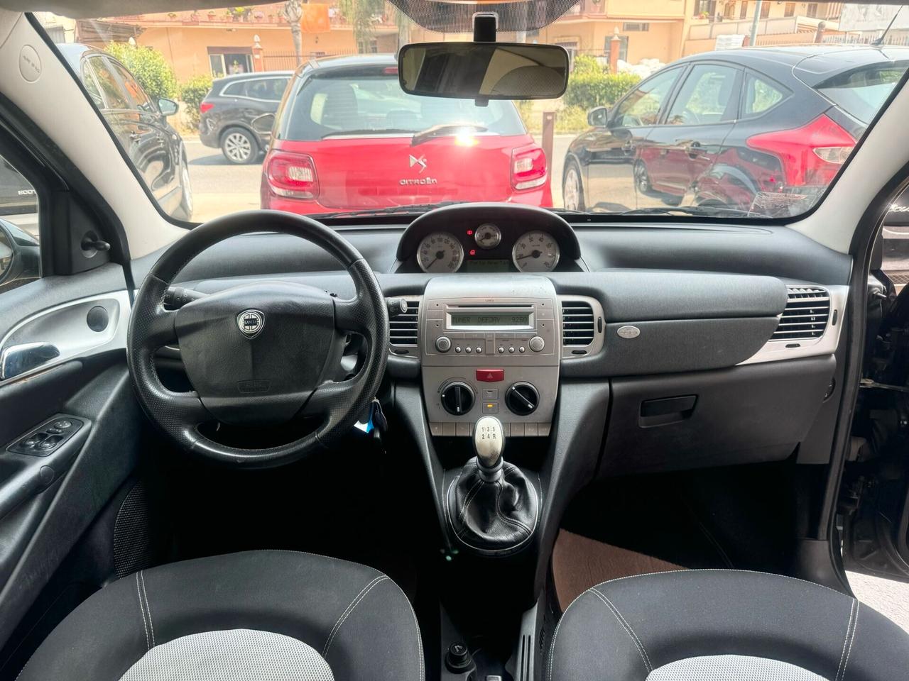 Lancia Ypsilon 1.2 Momo Design Full Opt