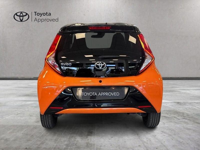 Toyota Aygo 1.0 VVT-i x-wave orange