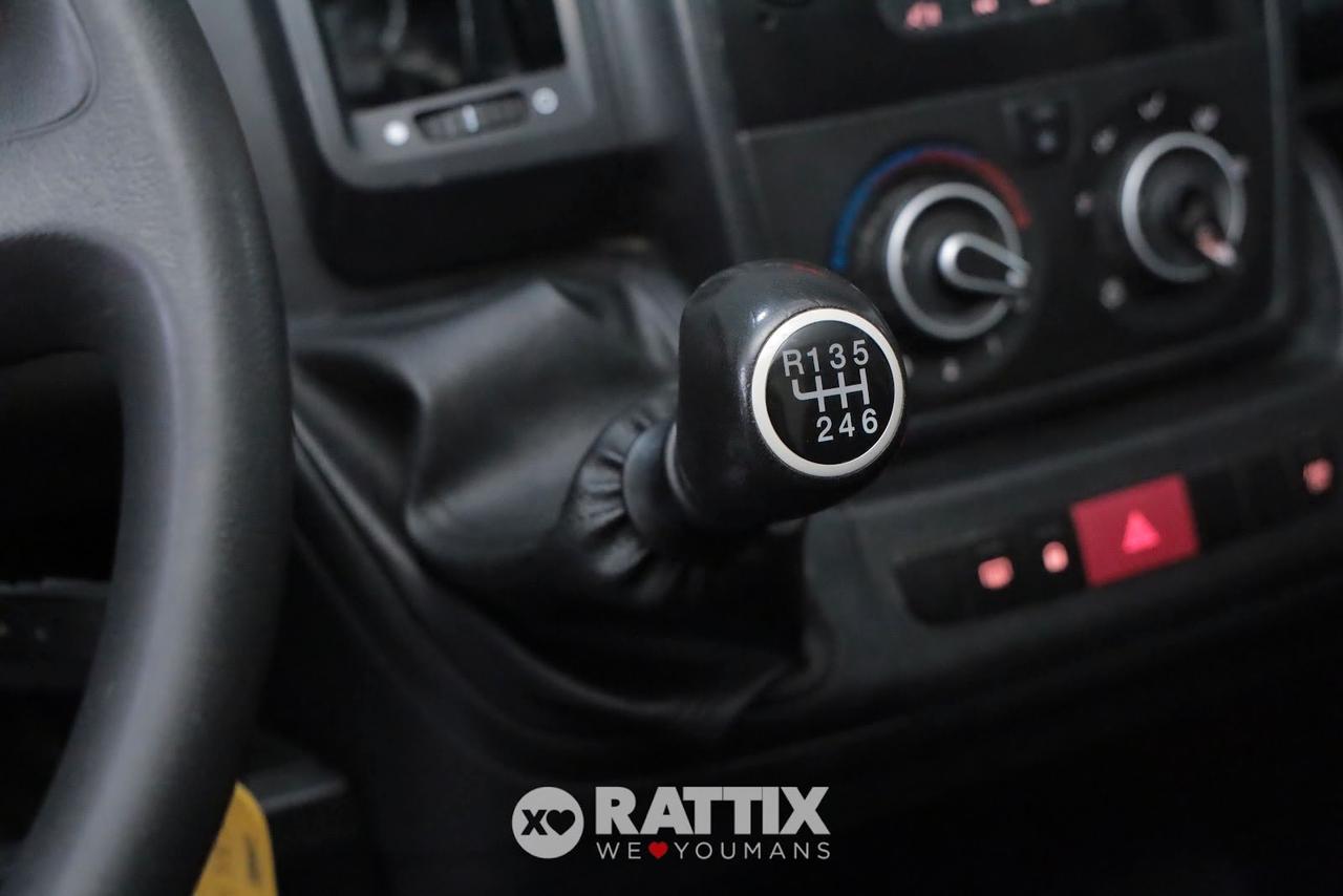 Peugeot Boxer 328 2.2 BlueHDI 120CV L1H1 Autocarro (IVA ESCLUSA)