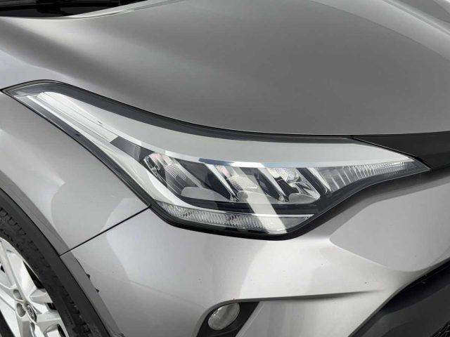 TOYOTA C-HR 1.8 Hybrid E-CVT Business