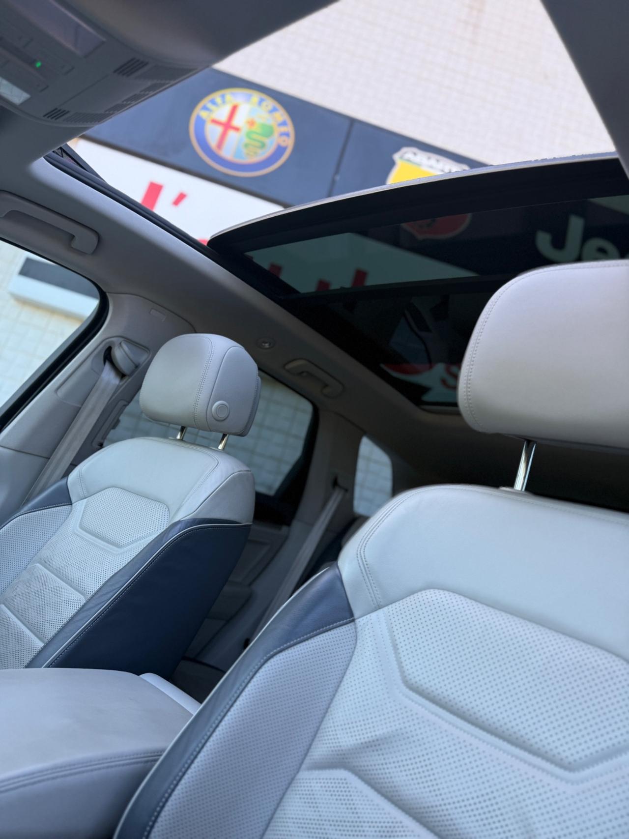 Volkswagen Touareg 3.0 TDI STRAFULL !!! IMMACOLATA !