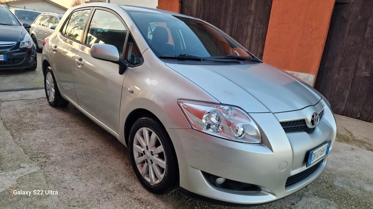 Toyota Auris 2.0 D-4D 5 porte Sol