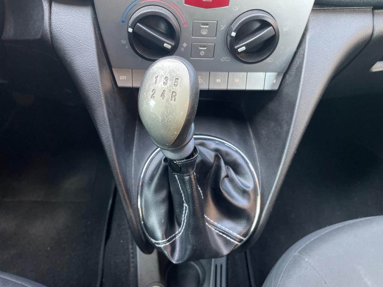 Lancia Ypsilon 1.2 60cv/1PROP/GARANZIA 12 MESI