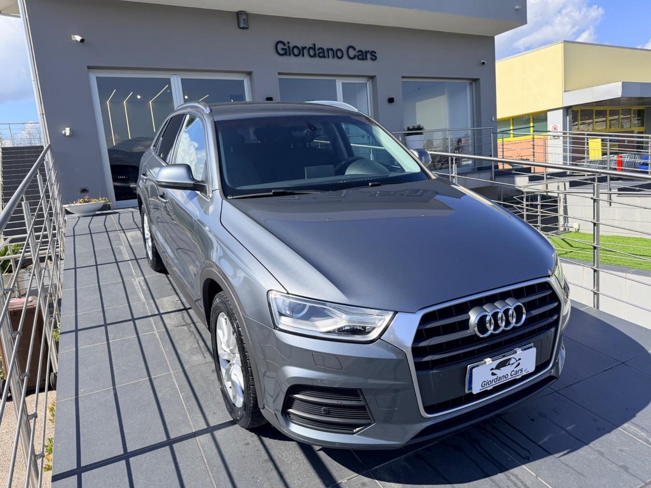 Audi Q3 2.0 TDI 120CV S tronic Sport in garanzia