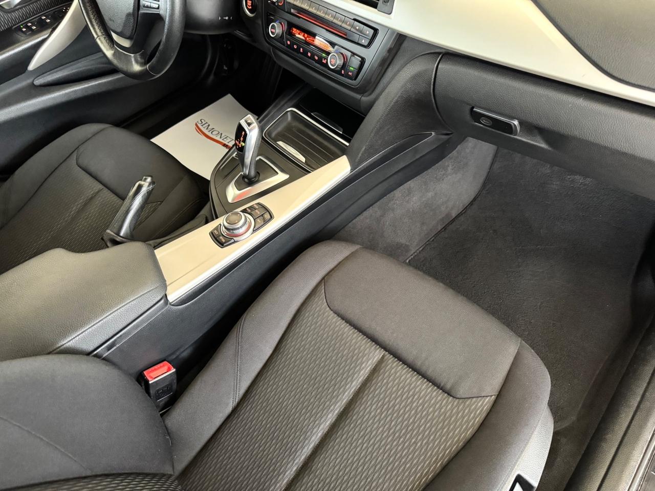 BMW 316d Automatic Touring - Navi