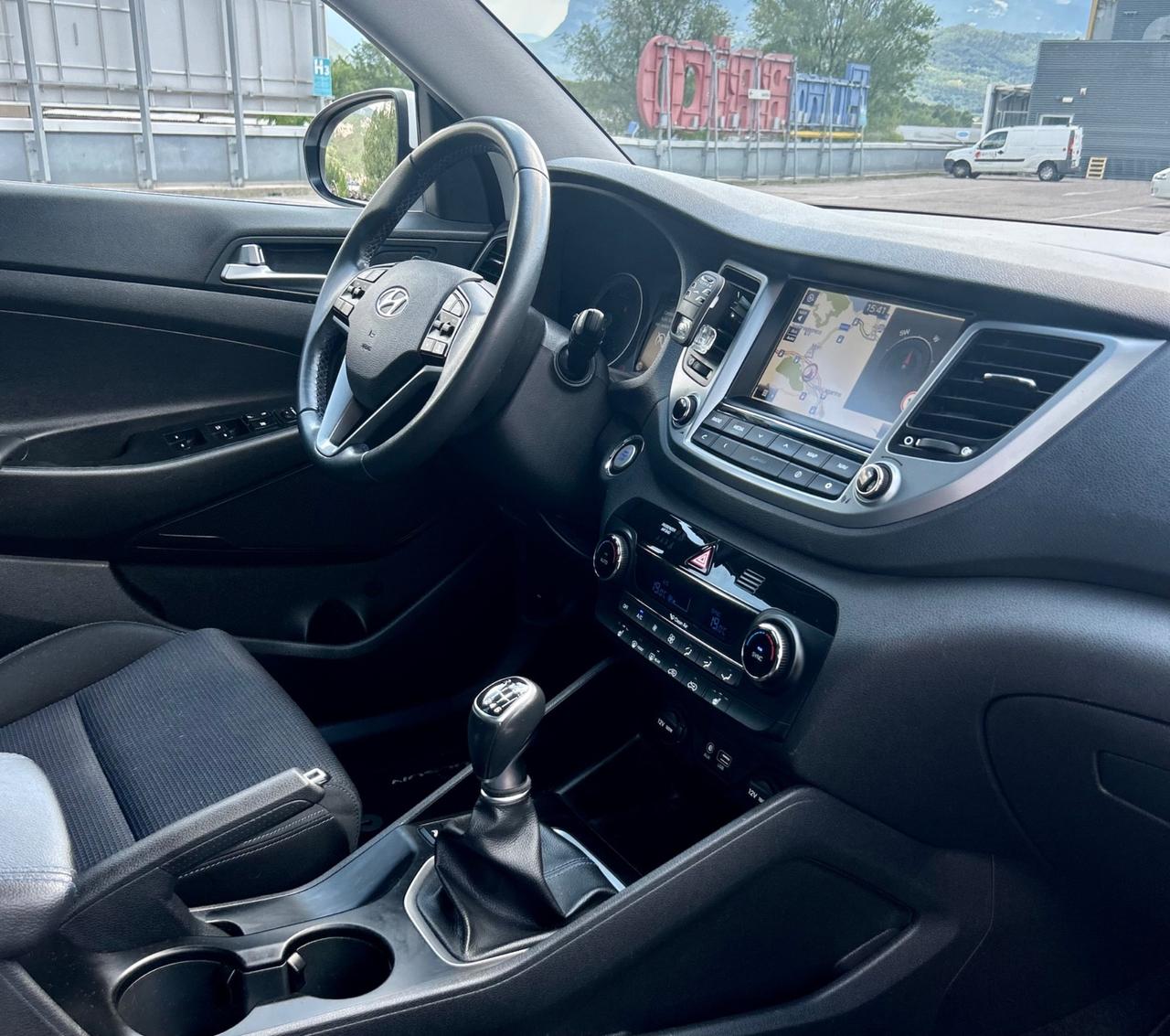 Hyundai Tucson 1.7 CRDi XPossible SOLO 95.000km