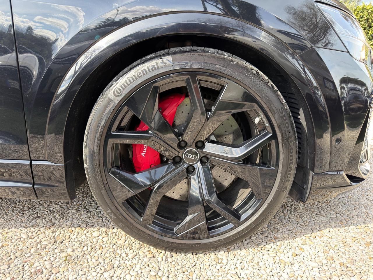 Audi Q8 RS TFSI V8 quattro tiptronic