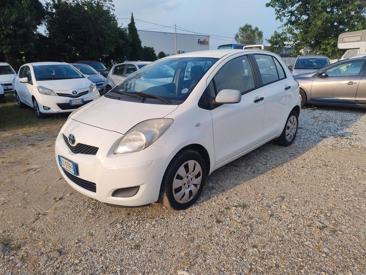 Toyota Yaris 1.0 5 porte Now Eco