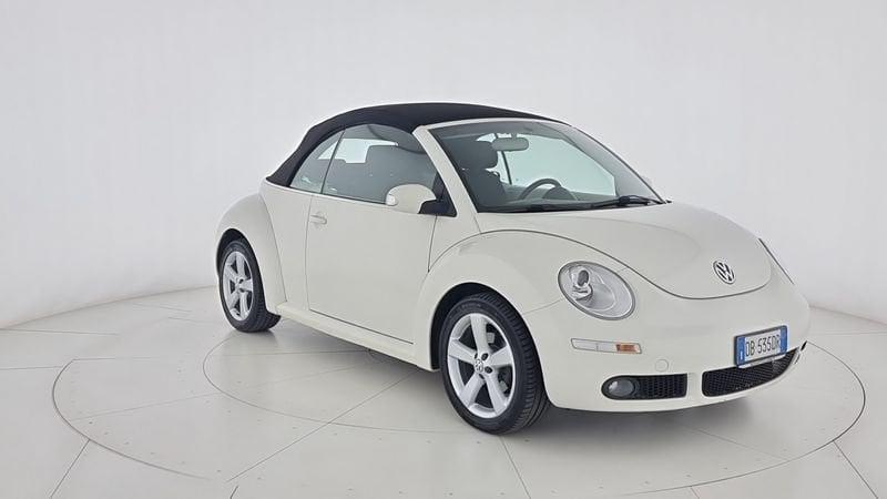 Volkswagen New Beetle 2.0 Cabrio Automatico