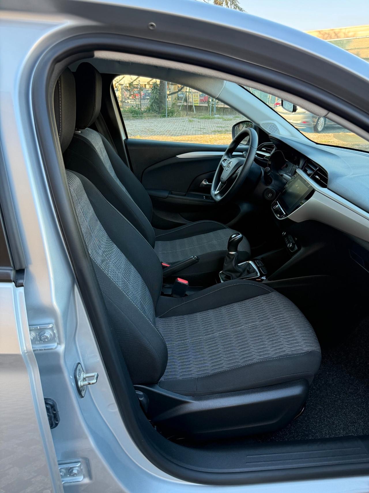 Opel Corsa 1.2 Edition- OK NEOPATENTATI