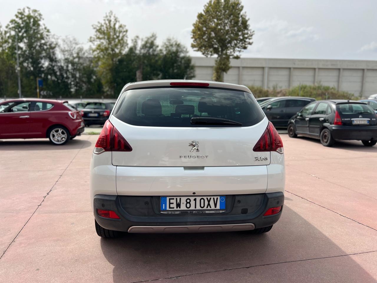 Peugeot 3008 1.6 HDi 115CV Allure