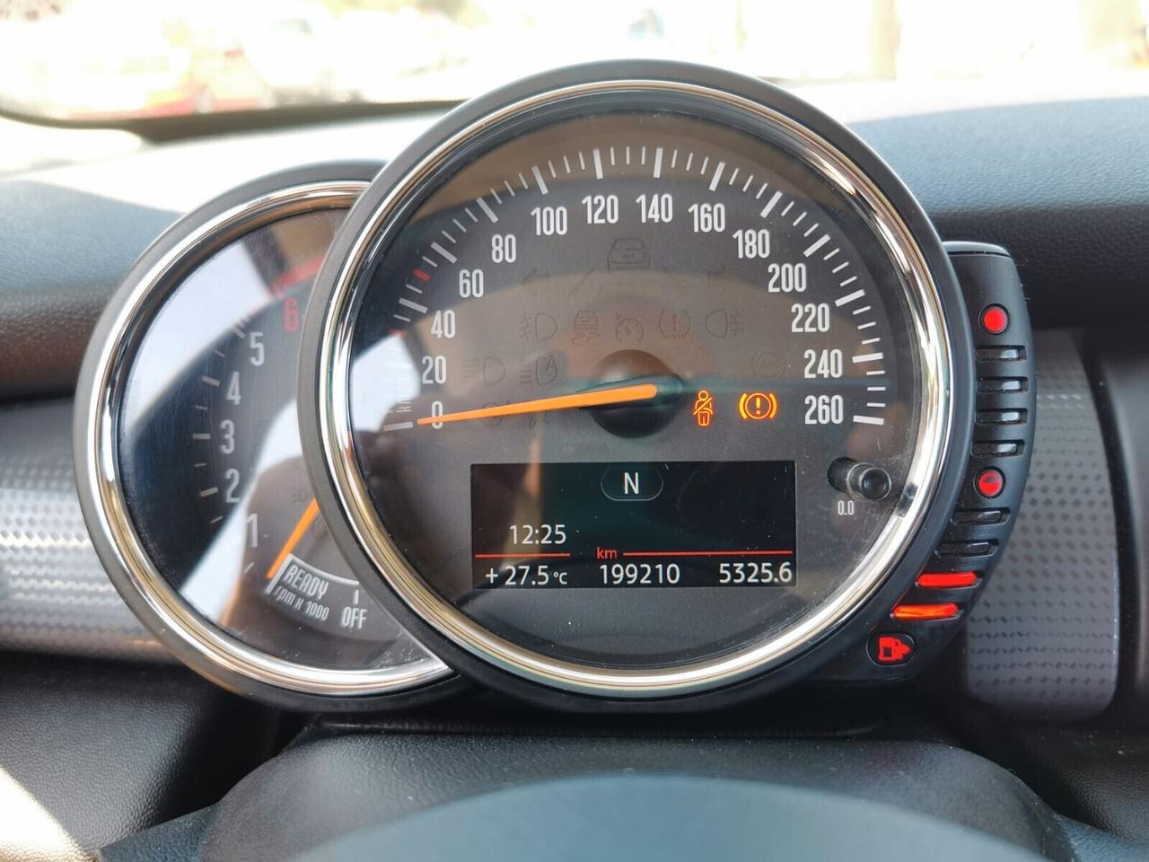 Mini 1.5 Cooper D Business