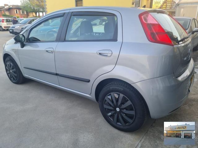 FIAT Grande Punto BENZINA-60.000 KM-NEOPATENTATI